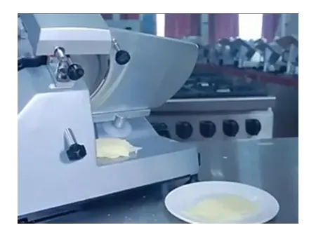 قطاعة سلايسر للأطعمة (قطاعة لحوم مرتديلا وخبز واجبان وخضروات/ ماكينة تقطيع شرائح)