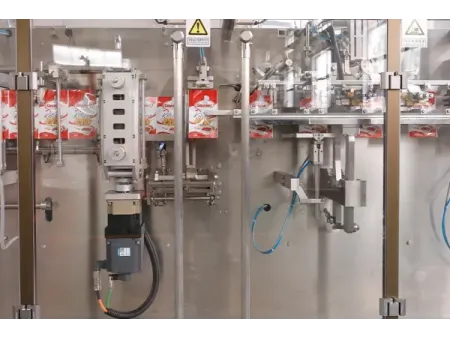 ماكينة تعبئة أكياس ستاند اب HFFS ذات فوهة واحدة