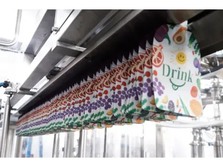 ماكينة تعبئة وتركيب أغطية أكياس الفوهات