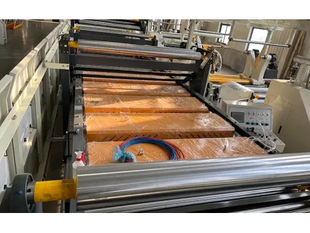 ماكينة دبل فيس لصنع الكرتون المضلع (باستخدام حرارة وضغط)