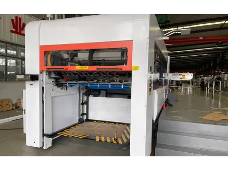 ماكينة القطع المسطحة بالقوالب نصف أوتوماتيكية