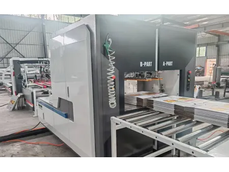 ماكينة تربيط وتحزيم الكرتون