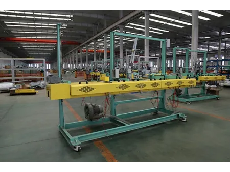 شريك نجاحكم في حلول التعبئة والتحميل الذكية، خبرتنا في خدمتكم لضمان استمرارية وتطور إنتاجكم تحت شعار 