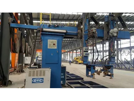 آلة لحام جسور الحديد الصندوقية (اللحام بالقوس المعدني الغازي GMAW) Box Beam Welding Machine (Twin-Wire GMAW)