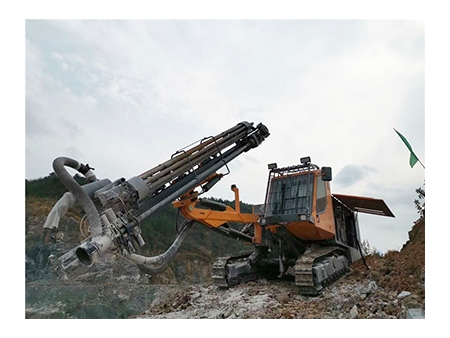 حفارة DTH متكاملة لعمليات الحفر المفتوح، KT25 Integrated DTH Drilling Rig for Open Use