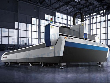 ماكينة CNC للقطع بألياف الليزر 1000W IPG