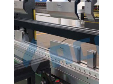 مكبس ثني المعادن CNC مع نظام CybTouch 12 PS