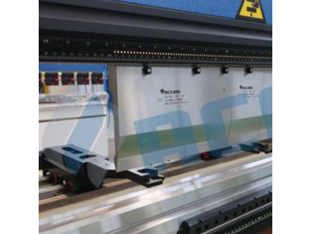 آلة الثني CNC بستة محاور ( مع نظام تحكم DA66)