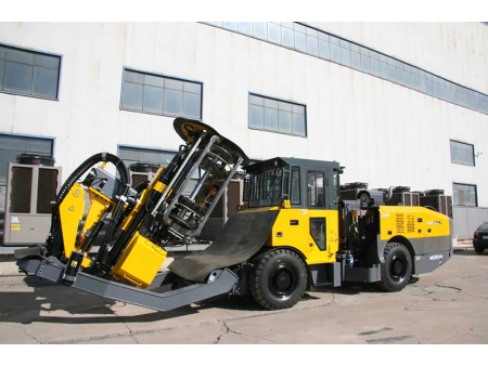 جهاز الحفر الهيدروليكي جامبو، طراز HT71-A