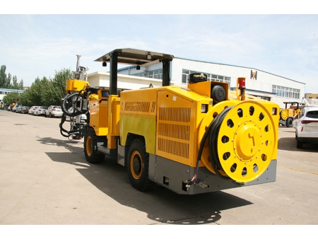 آلة هيدروليكية لحفر وتثبيت الصخور الكبيرة، HT92-D (الحد الأدنى لارتفاع المقطع العرضي: 2.8 متر)