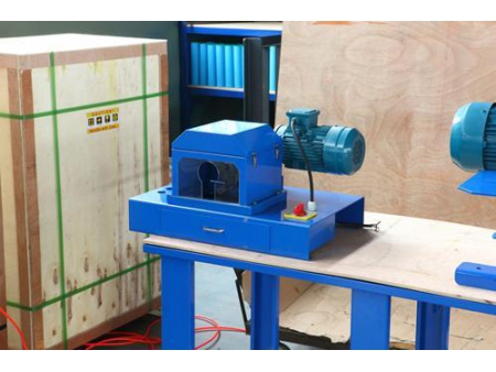 قشارة خراطيم أوتوماتيكية YONG-FENG FS51