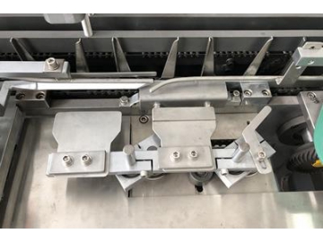 ماكينة تعبئة في علب كرتونية KXZ-100B