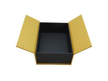 علب كرتون ذات أشكال خاصة Specail shaped Rigid Folding box