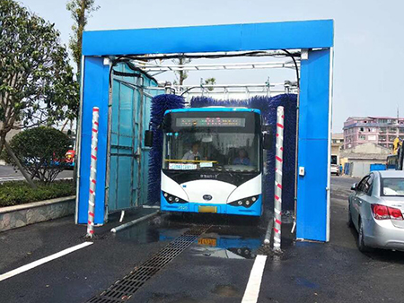نظام غسل الباص خلال القيادة، CB-750 (خمس فرش)  Drive Through Bus Wash System (5-Brush)