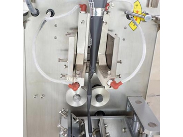 ماكينة تعبئة وتغليف رأسية، MK-60KZ                   Vertical Form Fill Seal Machine