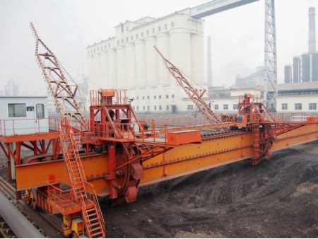 ماكينة استصلاح وخلط وتكديس تصحيحي مع عجلات، نوع جسري  Bridge Type Bucket Wheel Reclaimer