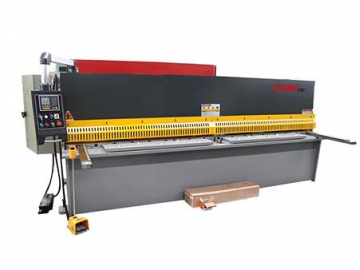 مقص صاج هيدروليك  Swing Beam Shearing Machine