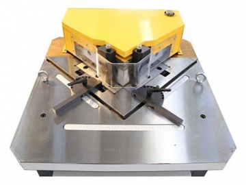 خلاعة صاج هيدروليك  Hydraulic Corner Notcher