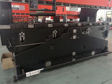 ثناية صاج هيدروليك، ماكينة ثني صاج سي أن سي  Hydraulic Press Brake/CNC Metal Bending Brakes