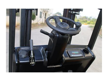 رافعة شوكية كهربائية ذات ثلاث عجلات							  Energy Efficient and Productive 3 Wheel Electric Forklift Trucks