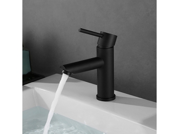خلاط مغسلة أسود مطفي SW-BFS013(1)                     Single handle matte black basin faucet
