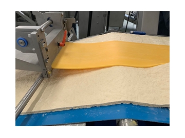 خط توريق العجين  				 خط التوريق لإنتاج شرائح العجين    Compact Dough Laminating Line