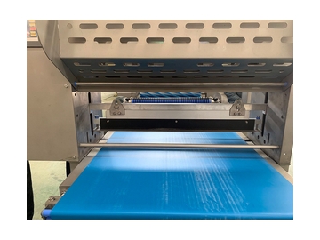 خط توريق العجين  				 خط التوريق لإنتاج شرائح العجين    Compact Dough Laminating Line
