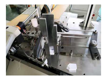 ماكينة ربط خيط كرت التعليق، LM-LY3                       Automatic Hang Tag Stringing Machine