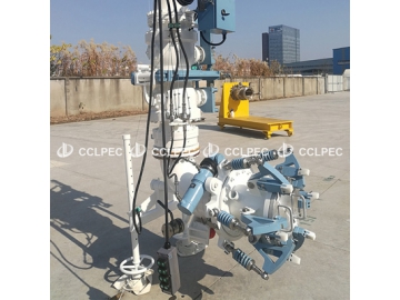 وصلة الربط والفصل السريع                   Quick Connect / Disconnect Coupler (QCDC)