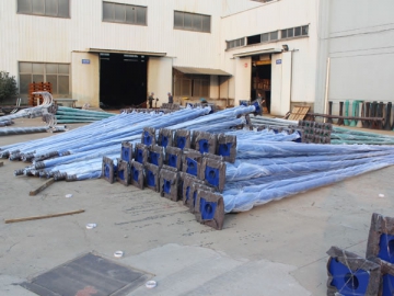 أعمدة إنارة الشوارع<br /> <small>(أعمدة مدرجة أسطوانية)</small>