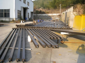 أعمدة إنارة الشوارع<br /> <small>(الأعمدة المربعة)</small>